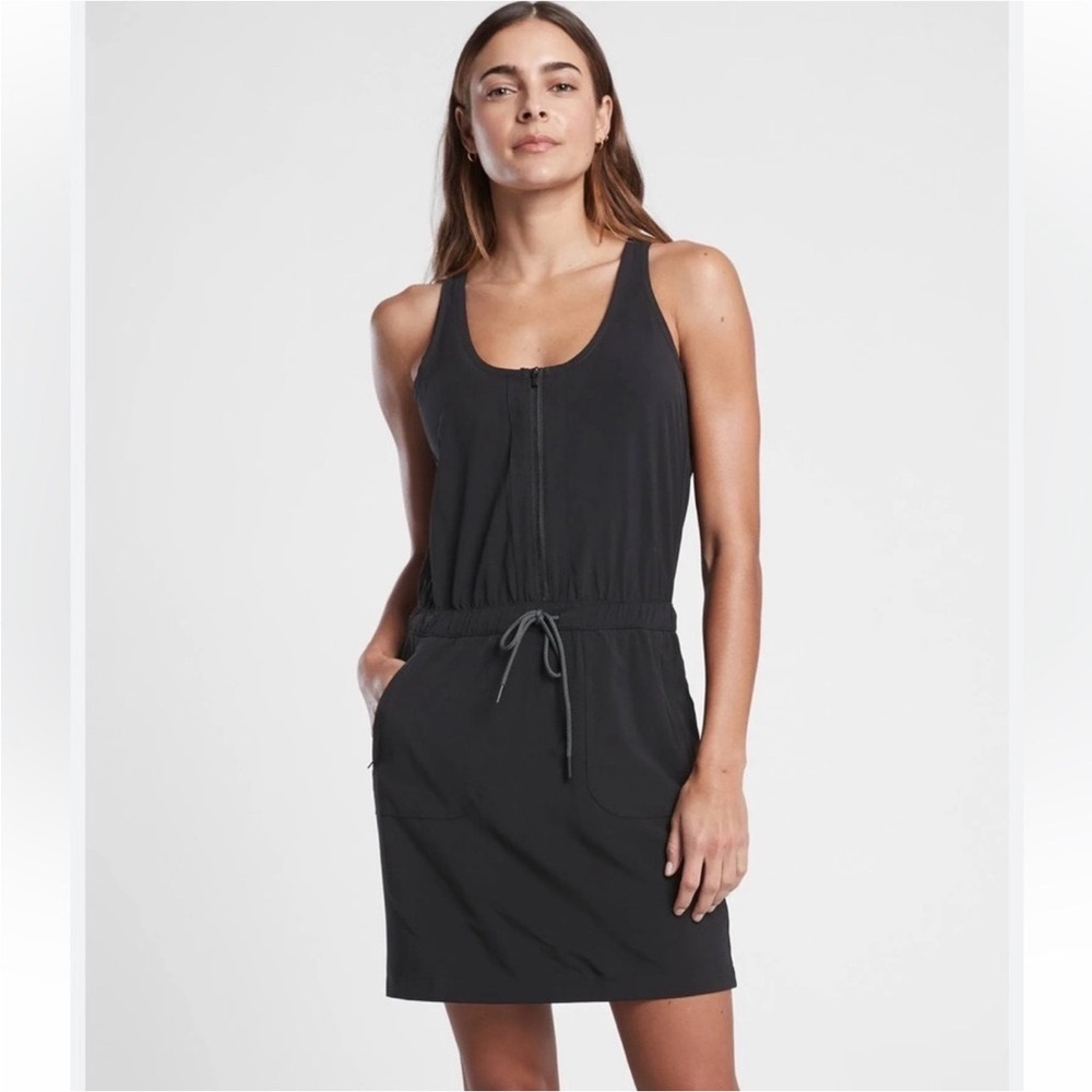 Athleta Expedition Dress Women’s Size 10 Black Skort Sleeveless Mini EUC